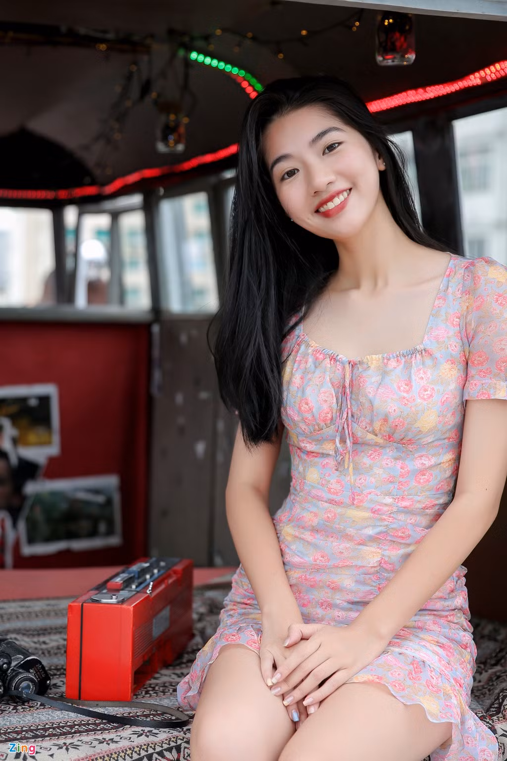 "Đây là lần đầu tiên tôi dám thử sức ở một cuộc thi nhan sắc quy mô quốc gia. Tôi rất hào hứng nhưng cũng hồi hộp, lo lắng. Tôi nghĩ trải nghiệm này sẽ giúp mình có thêm nhiều người bạn mới, tích luỹ những bài học đáng quý, từ đó phát triển và trưởng thành hơn. Đây cũng là một kỷ niệm đẹp cho tuổi thanh xuân", Hà Thi tâm sự.