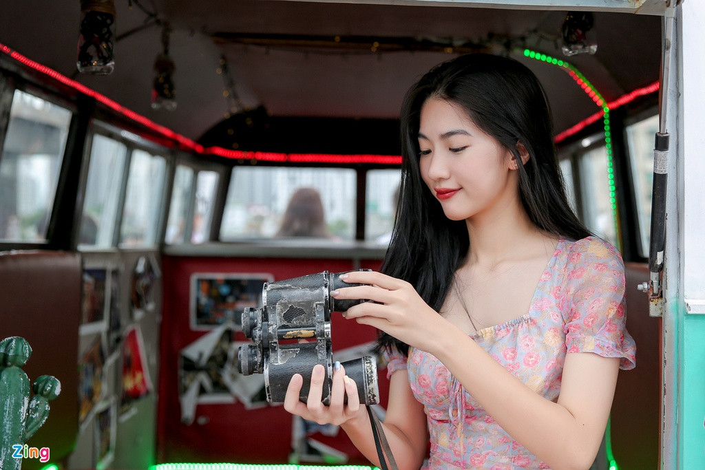 Hà Thi có chiều cao 1,65 m, số đo ba vòng 80-59-89. Chiều cao hạn chế là một trong những bất lợi của cô tại cuộc thi. Song, nữ sinh tin rằng Hoa hậu Việt Nam vẫn dành cho cơ hội cho những ứng viên có ngoại hình nhỏ bé.