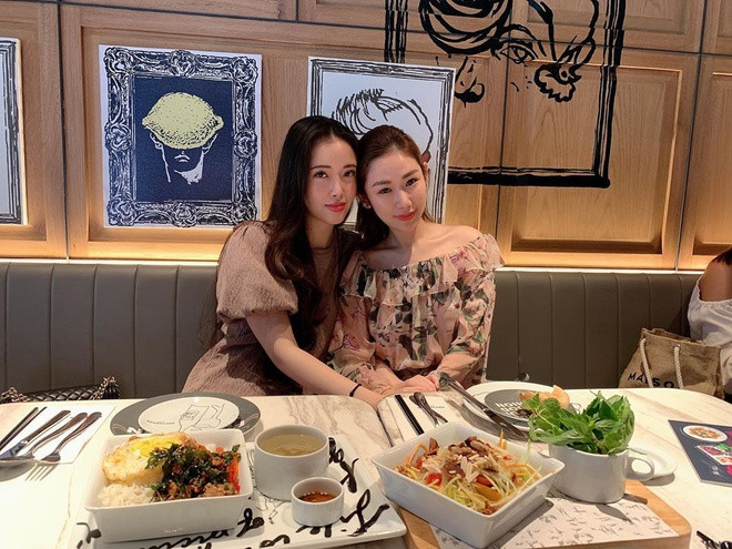 Trong một vài lần phỏng vấn, Mai Ngọc Phượng nói cô không có ý định tham gia các cuộc thi sắc đẹp hay con đường nghệ thuật.