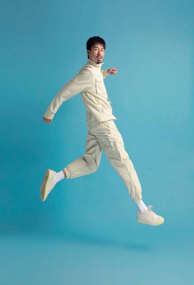 e-Magazine Đen Vâu: Từ đi vớt rác đến hiện tượng của làng rap Việt - Hình 2 e-Magazine Den Vau: Tu di vot rac den hien tuong cua lang rap Viet-Hinh-2