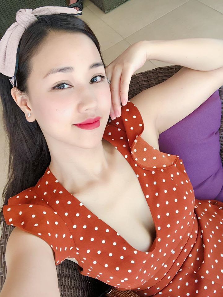 Ngoài thời gian dành cho con gái và mẹ ruột, Maya cũng là người vô cùng coi trọng bạn bè.