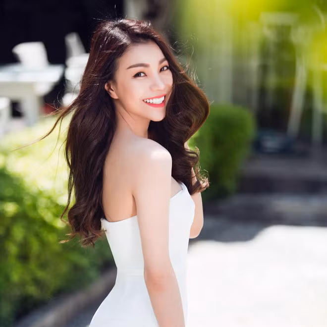 Tra Ngoc Hang oa khoc sau khi nga gay rang, phai ghep xuong ham-Hinh-2