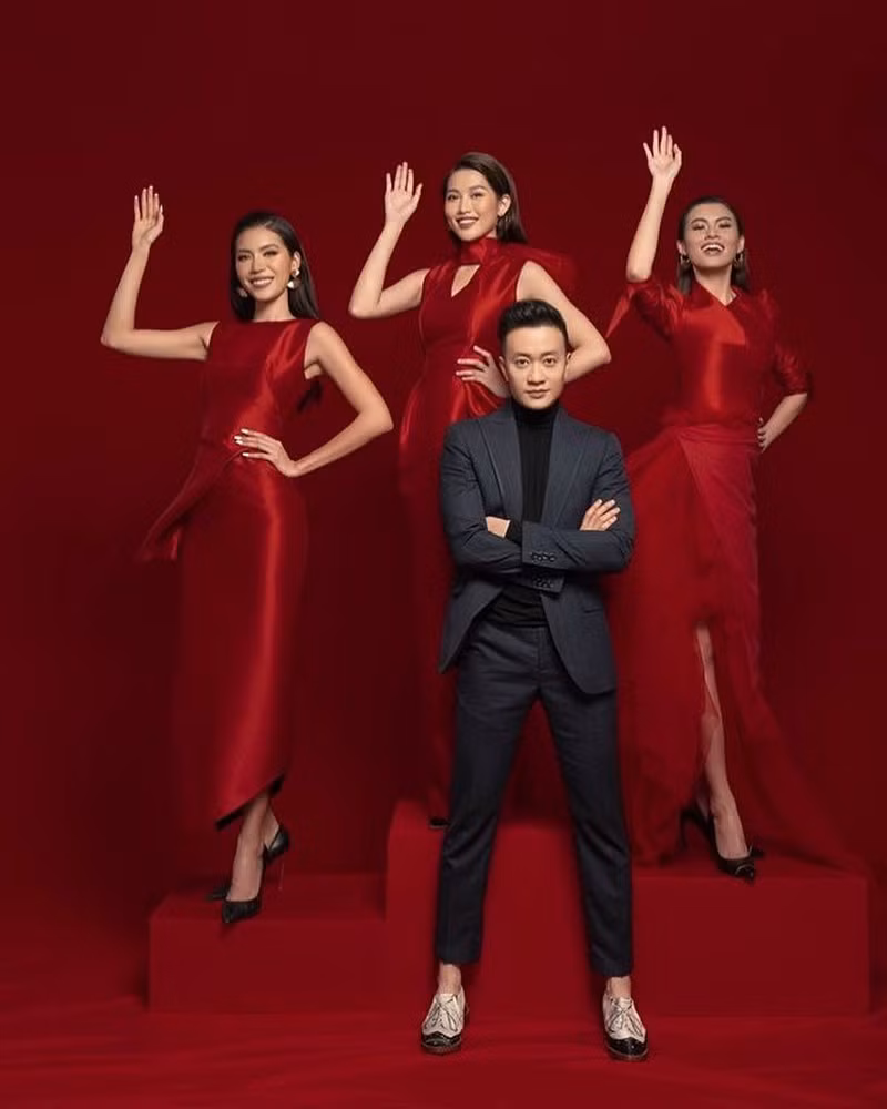 Sự nghiệp của anh trải dài với Hot boy nổi loạn, Con ma nhà họ Vương, Vòng eo 56... Năm 2019, Lương Mạnh Hải rẽ hướng làm đạo diễn với phim đầu tay Hoa hậu giang hồ. Tuy mạch phim chứa nhiều tình tiết chưa logic nhưng khả năng đứng sau máy quay của anh được đánh giá ổn. Ở tuổi 39, nam diễn viên vẫn giữ được vẻ ngoài trẻ trung, năng động. Ảnh: Instagram NV.