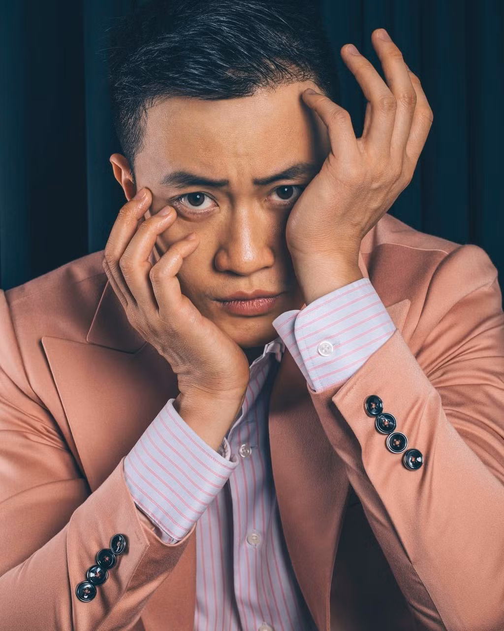 Màn hợp tác thành công này tiếp tục đưa Lương Mạnh Hải và Minh Hằng gặp nhau trong Vừa đi vừa khóc. Ảnh: DPCC, Instagram NV.