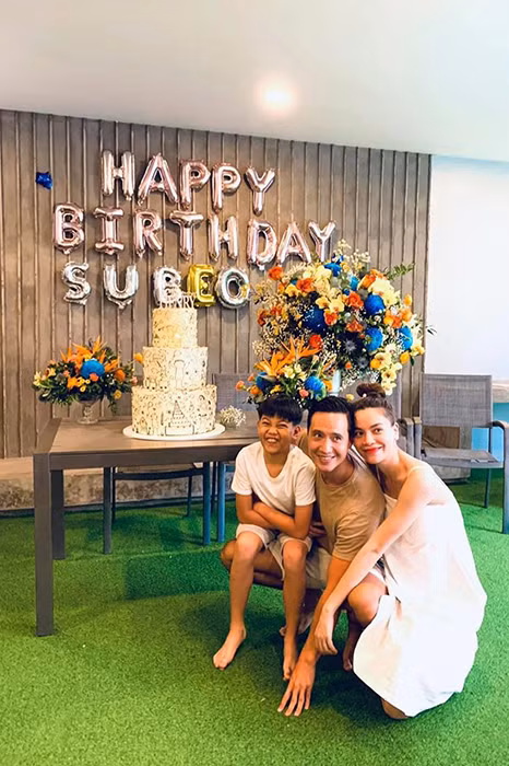 Nhân dịp sinh nhật Subeo 10 tuổi, Kim Lý cũng viết cho cậu bé những lời yêu thương trên trang cá nhân.