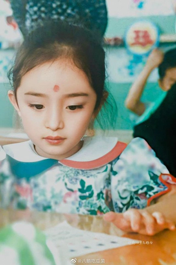 Đối với một người vừa có tài năng, vừa có nhan sắc như Dương Mịch thì tài nguyên và nhân khí của người đẹp "không phải dạng vừa".