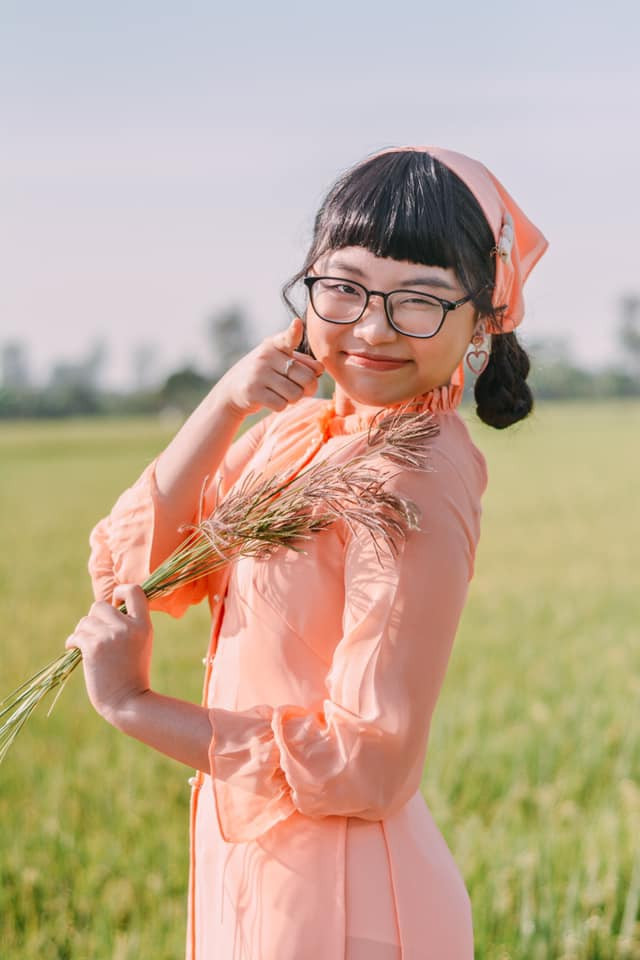 Phương Mỹ Chi phổng phao, ngày càng xinh đẹp.