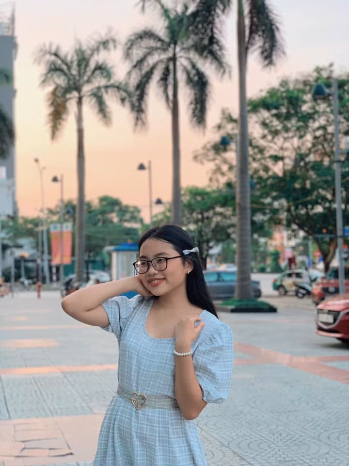 Chia sẻ của Phương Mỹ Chi gây tranh cãi trái chiều. Nhiều ý kiến cho rằng giọng ca nhí đang khoe khoang không cần thiết.