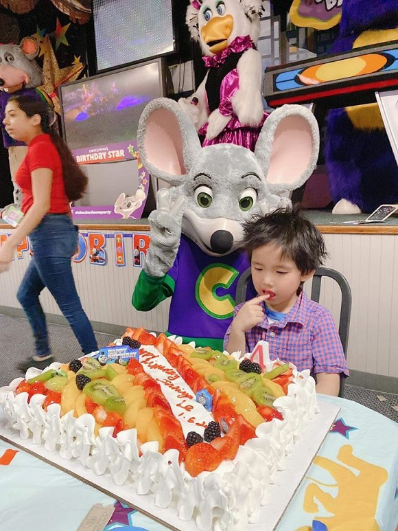 Cám ơn mọi người đã đến vui cùng mẹ con em. Và cho Jiraiya một sinh nhật trọn vẹn. Happy Birthday Jiraiya 2020!".