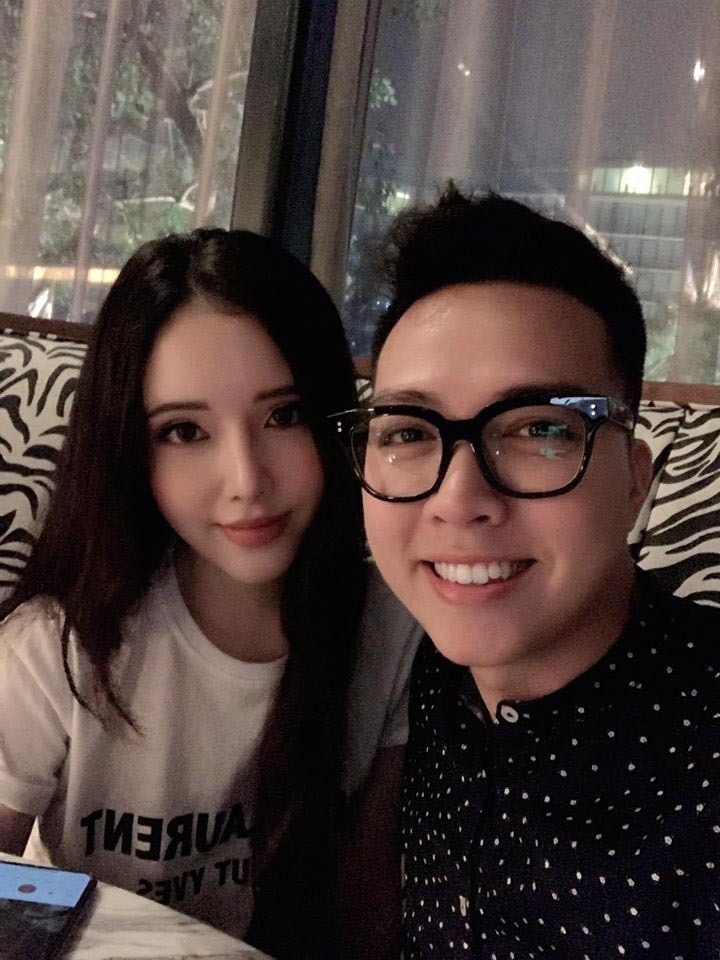Mối tình 5 năm của cặp đôi khiến cho không ít người và ngay cả chị gái cô - hoa hậu Mai Phương Thuý cũng cảm thấy ngưỡng mộ.