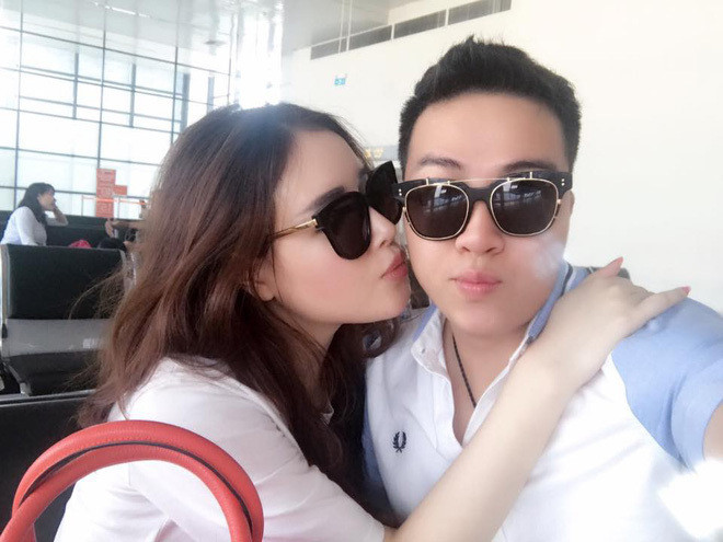 Người yêu của Ngọc Phượng từng nói lời ngọt ngào dành cho cô nhân dịp Valentine: "Vẫn yêu em như ngày đầu tiên. Nhân ngày quốc tế socola năm nay, chẳng mong gì hơn ngoài mong em yêu luôn xinh đẹp, mạnh khoẻ. Còn hạnh phúc em cứ để a ship (gửi) tới cho em, không chỉ Valentine này mà còn 100 Valentine sau này nữa".