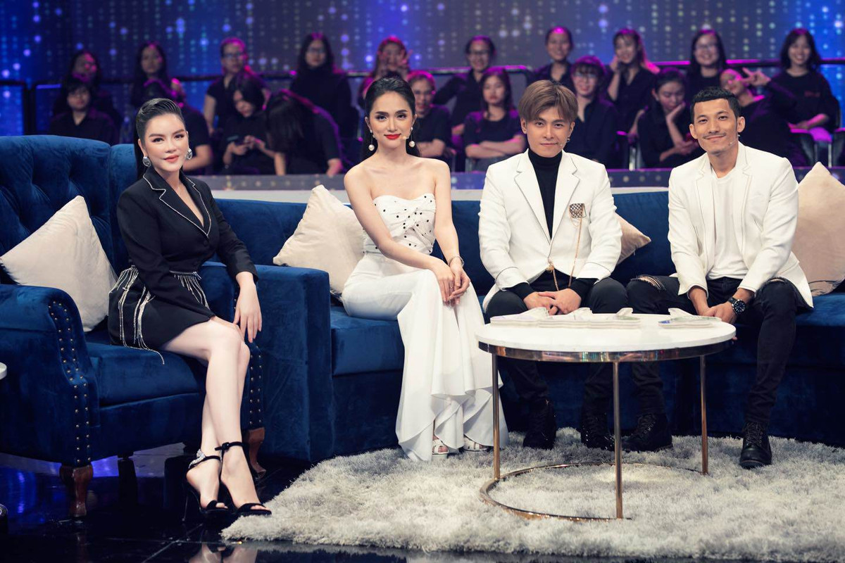 Vi sao Ly Nha Ky quay 