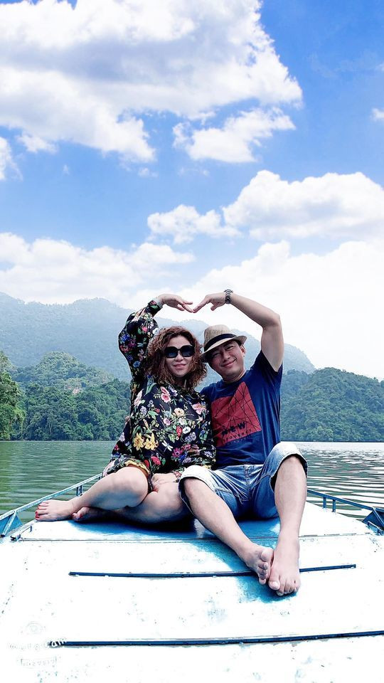 Nhiều khó khăn, rào cản như thế, Kinh Quốc và Thu Trà phải cố gắng điều chỉnh từng chút một để có thể hòa hợp nhau.