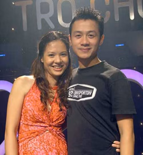 Nhắc tới Diễm Quỳnh không thể không nhắc tới Anh Tuấn. Họ là cặp bài trùng của chương trình Trò chơi âm nhạc. Sự nhanh nhạy, thông minh và hiểu ý của cặp đôi khiến khán giả khó quên hình ảnh của họ. MC Đặng Diễm Quỳnh trẻ trung khi mới vào nghề. Hiện tại, cô đã ngoài 40 tuổi và từng là học sinh chuyên Văn của THPT chuyên Hà Nội – Amsterdam. Khi còn là sinh viên du học ở Trung Quốc, chị được đích thân nguyên Phó Thủ Tướng Vũ Khoan mời về làm việc ở Bộ Ngoại giao.