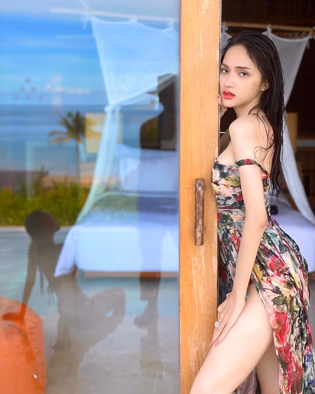 Cô tận hưởng kỳ nghỉ ở Côn Đảo cùng NTK Lý Quí Khánh và Ninh Dương Lan Ngọc.