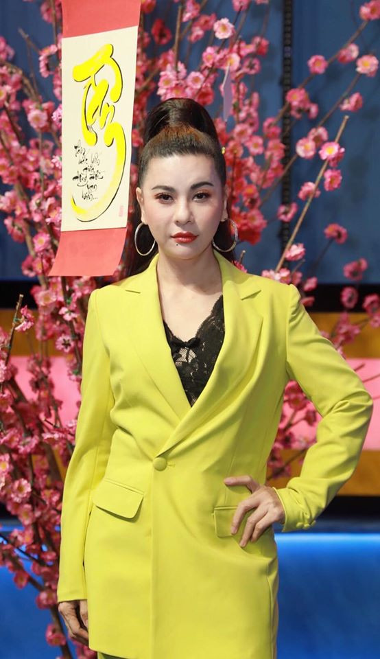 Cat Phuong buc xuc vi cho muon vai tram trieu con bi nguoi no coi thuong