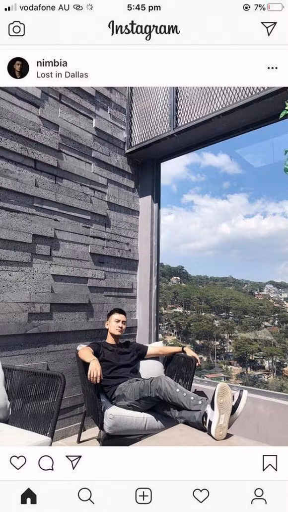 Mới đây, trên mạng xã hội, những người bạn thân thiết khác của Tóc Tiên và Hoàng Touliver cũng tiếp tục check-in tại Đà Lạt.