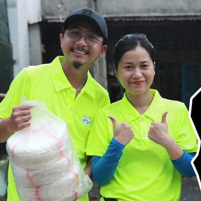 Lâm Vỹ Dạ chia sẻ ảnh cùng ông xã Hứa Minh Đạt khi tham gia chương trình Người vẽ ước mơ.