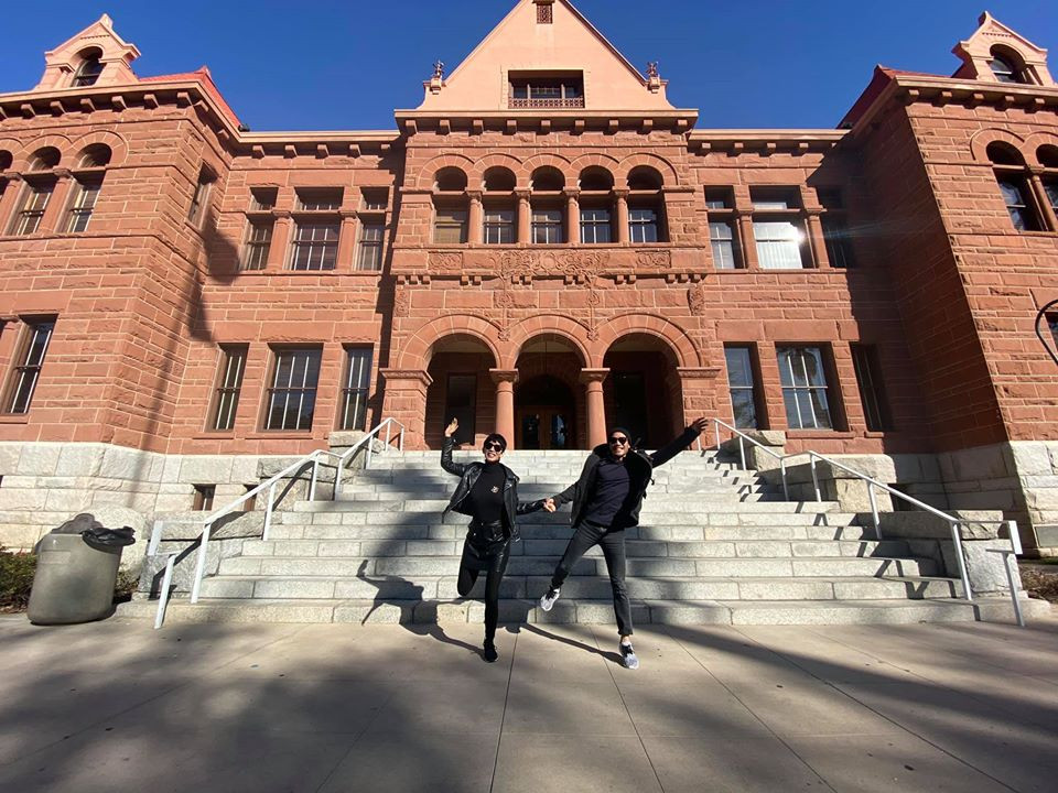 Ngọc Lâm còn bày tỏ tình yêu thương với con gái riêng của Xuân Lan: "Cảm ơn con gái “Thỏ” đã chấp nhận ba làm người cha của con. Muốn cho con hạnh phúc ba xin yêu thương mẹ con trước. Vì hạnh phúc của ba mẹ mới đem hạnh phúc cho con. Càng muốn được yêu thương con ba càng phải yêu mẹ nhiều hơn. Ba mẹ có trách nhiệm đem hạnh phúc tới cho con”.