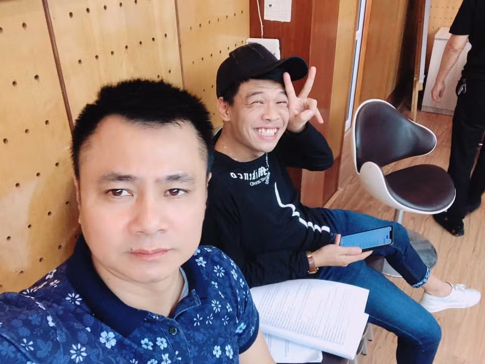 Trong chương trình mới, các diễn viên trẻ như: Trung ruồi, Đỗ Duy Nam, Mạnh Dũng cũng góp mặt.