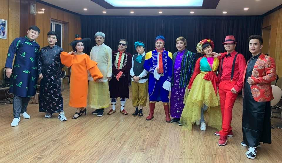 Lo tao hinh dan nghe si truoc ngay ghi hinh Gap nhau cuoi nam 2020