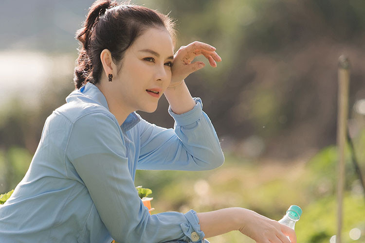 Sau khi công khai chia tay bạn trai lâu năm, Lý Nhã Kỳ khá hài lòng với cuộc sống bình yên hiện tại.