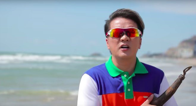 Trước sự phũ phàng của Vũ Hà, Đàm Vĩnh Hưng tự xoay sở làm các món ăn, nạo dừa và muốn làm món cháo cá dừa nhưng vẫn bị bạn thân “dè bĩu”: “Trên này không có thuốc đau bụng đâu nha mày. Tao sợ lắm”. Vừa nói vừa tiện tay, Vũ Hà đổ luôn thau nước dừa của Đàm Vĩnh Hưng xuống cát khiến Mr Đàm tức giận. Sau một hồi loay hoay thì cuối cùng cũng có một bàn nấu nướng với đầy đủ nguyên liệu để cho đôi bạn tranh tài. Vũ Hà làm món cá cờ kho tiêu còn Đàm Vĩnh Hưng sẽ làm món cháo cá cờ. Chị Google vẫn tiếp tục trêu chọc nhưng không khiến hai nghệ sĩ phân tâm.