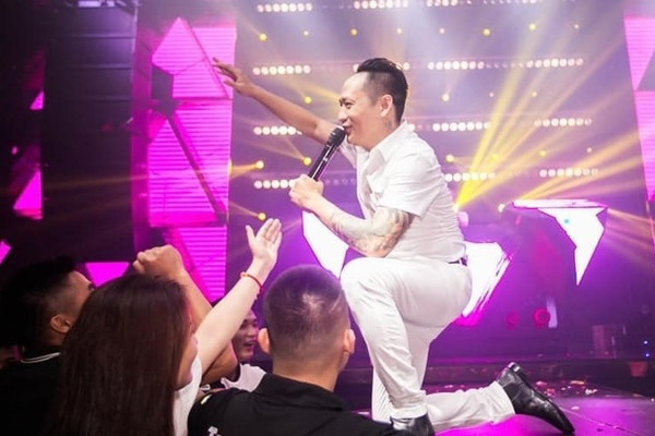 Duy Manh bi Cuc NTBD giam sat dac biet sau phat ngon nhay cam