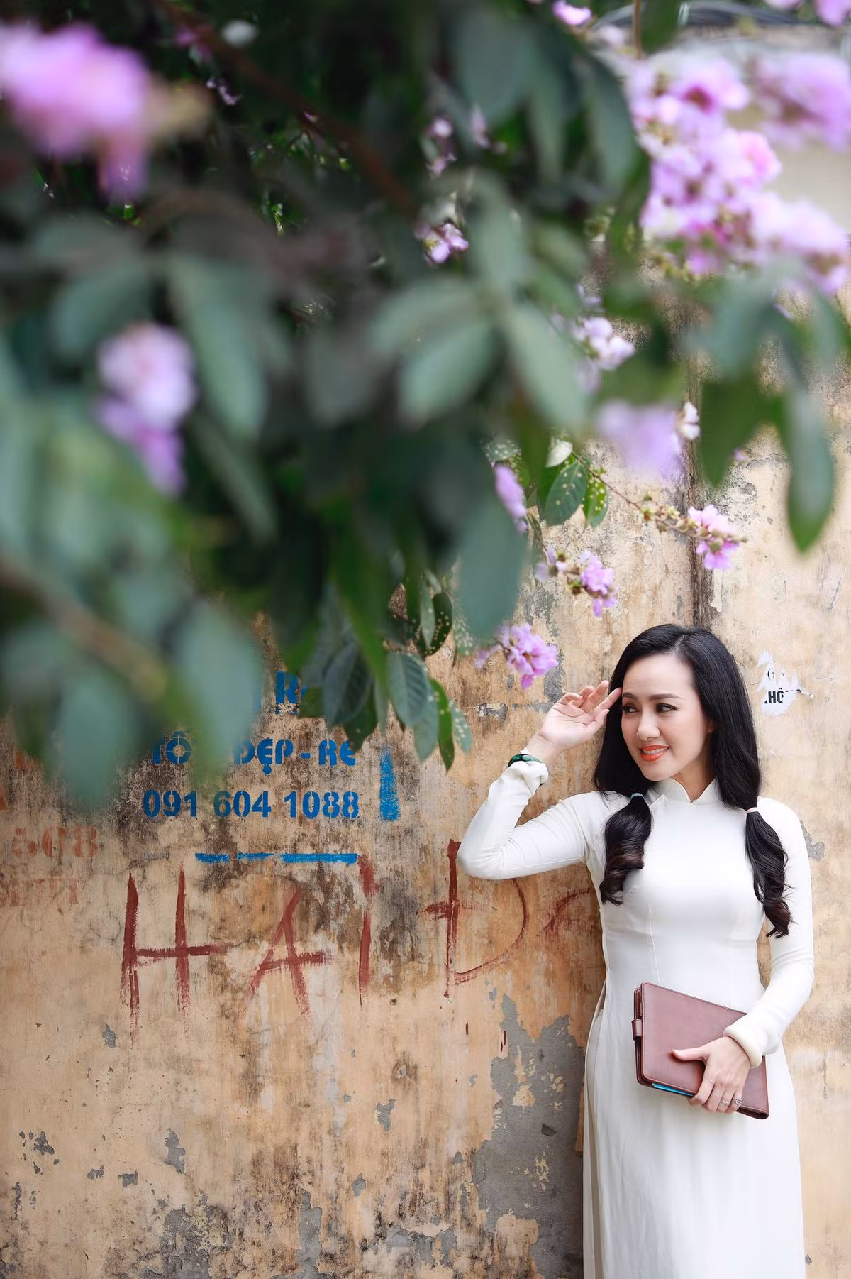 Cô cho biết bộ ảnh được chụp trong vòng thời gian ngắn, tuy nhiên những khoảnh khắc hè về lại thể hiện đầy đủ cảm xúc của mình.