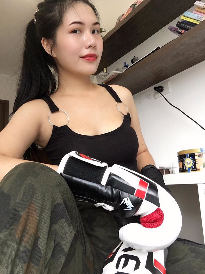 Cô có mặt trong top 10, đạt học bổng trị giá 70 triệu đồng.