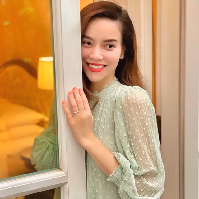 Hot: Ho Ngoc Ha mang bau be gai, khong phai thai doi?-Hinh-2