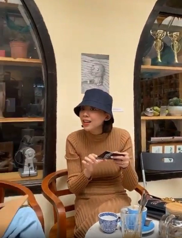 Toc Tien de lo nhan cuoi don gian sau dam cuoi voi Hoang Touliver