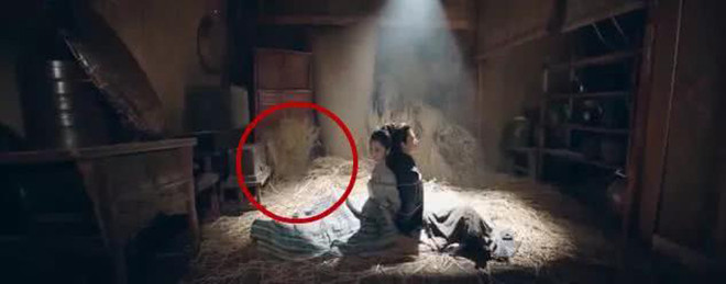 Bộ phim Trung Quốc "Cẩm y chi hạ" dù bị đánh giá"kỹ xảo 3 xu" nhưng vẫn thu hút khán giả, được xem là một trongnhững phim nổi bật nửa đầu năm nay.