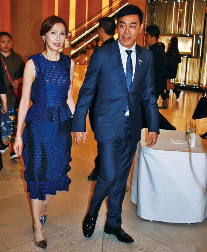 Khi ở bên nhau, Quách Ái Minh và Lưu Thanh Vân luôn song hành, nếu nữ diễn viên phải đi diễn, Lưu Thanh Vân luôn chở vợ đi. Quách Ái Minh cũng thường đến phim trường chăm sóc Lưu Thanh Vân. Chỉ có một lần duy nhất là khi quay bộ phim Hy Mã Lạp a tinh, vì lo lắng Ấn Độ không an toàn nên Lưu Thanh Vân mới để vợ ở nhà. Thậm chí, tài tử Ngô Trấn Vũ còn trách Lưu Thanh Vân "cưới được hoa hậu liền quên mất anh em".