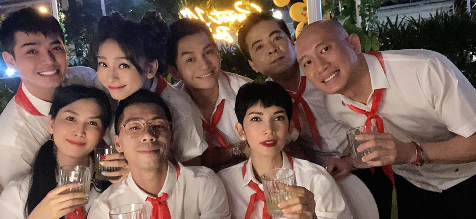 Ngô Thanh Vân sinh ngày 26/2/1979, tại Trà Vinh. Cô là con út trong một gia đình có 3 chị em. Khi lên 16 tuổi, cô cùng mẹ định cư ở Na Uy. Năm 1999, Ngô Thanh Vân trở về Việt Nam. Cô tham gia và giành được ngôi Á hậu 2 trong cuộc thi Hoa hậu Việt Nam qua ảnh do tạp chí Thế giới phụ nữ tổ chức năm 2000.