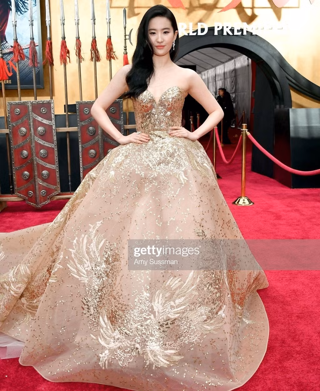 Lưu Diệc Phi cũng thừa nhận việc được diễn vai Hoa Mộc Lan với cô như một giấc mơ: "Có thể được đóng vai này là cơ hội, giống như giấc mơ trở thành sự thật. Một giấc mơ đẹp".