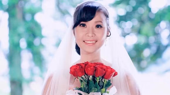 Trong giai đoạn 2005-2010, tên tuổi Lê Kiều Như nổi như cồn nhưng gắn liền với những biệt danh khó đỡ như: “thảm họa Vpop”, “bom sex”, “nữ hoàng scandal” của showbiz Việt