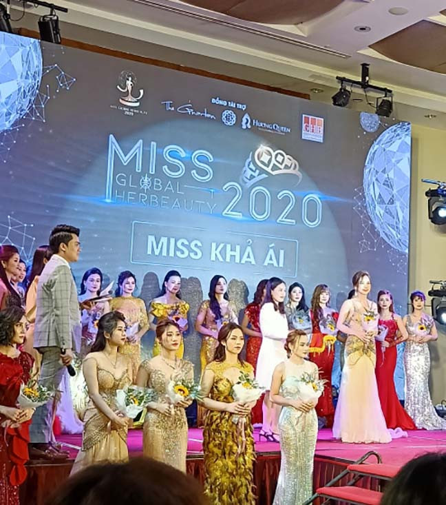 “Miss Global Her Beauty” thi chui, BTC bi phat 49 trieu dong