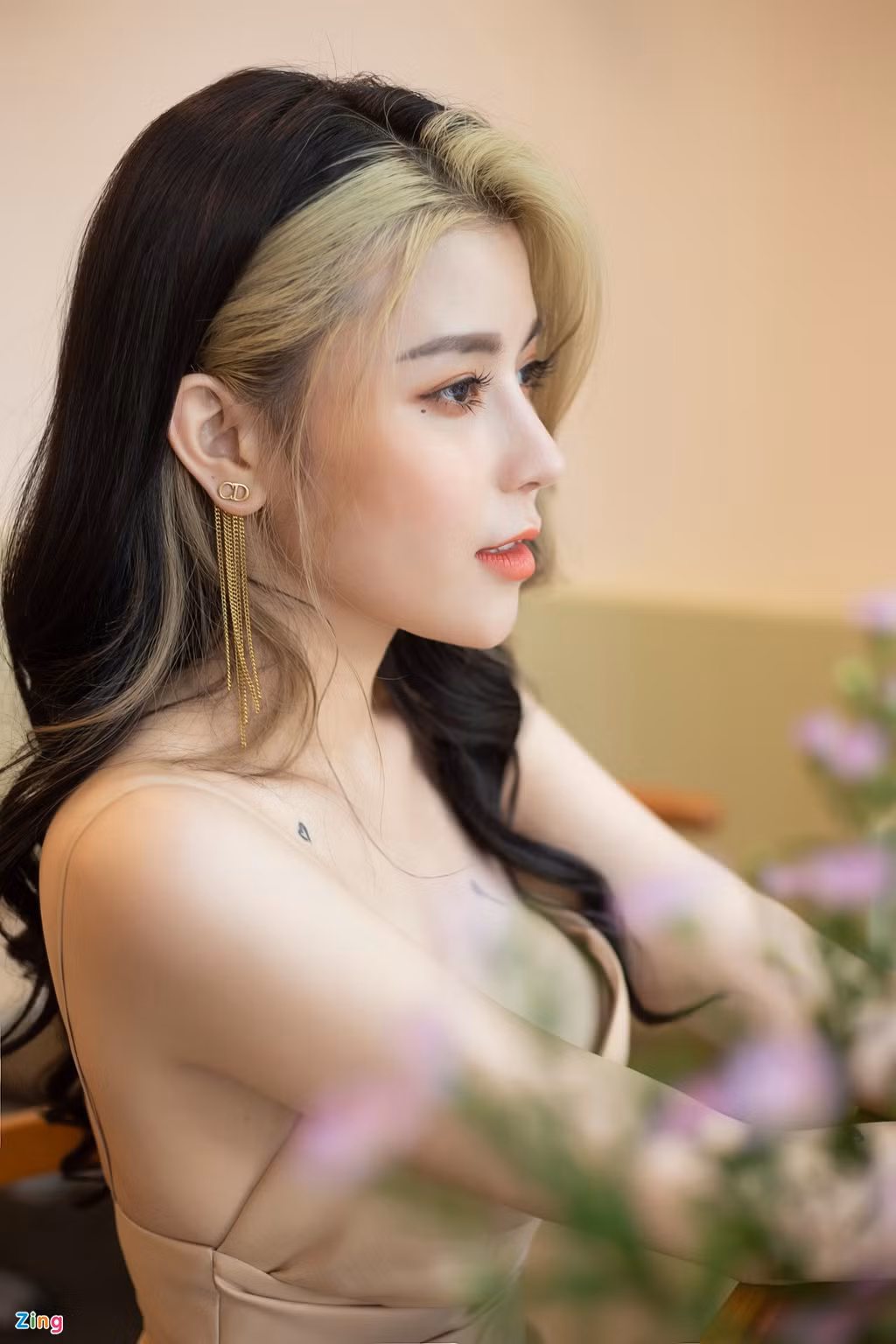 Cô chia sẻ thêm: "Thể trạng của tôi không béo được. Tôi cần phải tăng cân và tăng cơ nên không phải kiêng khem gì, ngược lại còn ăn uống khá thoải mái. Tôi chỉ tránh không ăn nhiều tinh bột và những món nhiều dầu mỡ vào buổi tối, các bữa khác trong ngày có thể ăn tùy thích".