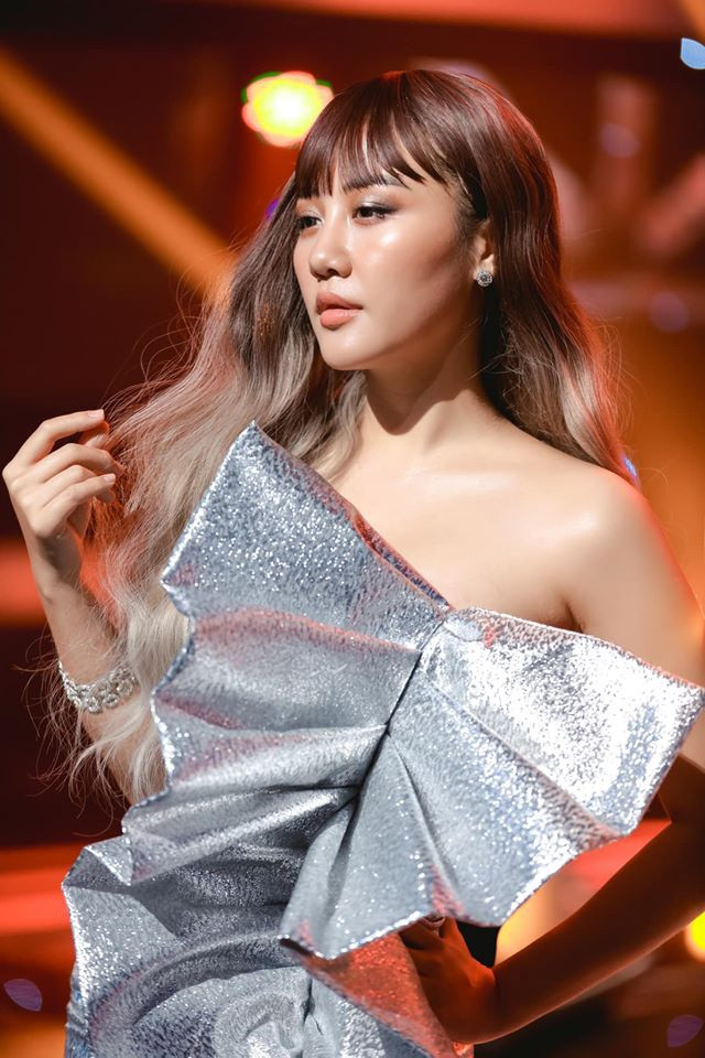 Van Mai Huong len tieng vu hat hit cua Hoai Lam chua xin phep