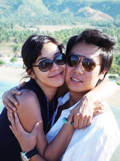  Lee Hye Young: Lee Hye Young từng xuất hiện trong nhiều phim ăn khách của Hàn Quốc như Cảm xúc, Mối tình đầu, Điệu nhảy cuối cùng, Mùa xuân của Dal Ja... Đặc biệt, vai diễn có biệt danh "Quạ đen" trong Ông trùm đã giúp cô trở thành gương mặt quen thuộc với khán giả Việt. Năm 2004, Lee Hye Young kết hôn với nam ca sĩ Lee Sang Min sau 8 năm hẹn hò. Nhưng cuộc hôn nhân chỉ kéo dài 14 tháng. Lee Hye Young đệ đơn ly hôn và khởi kiện chồng cũ tội danh lừa đảo.