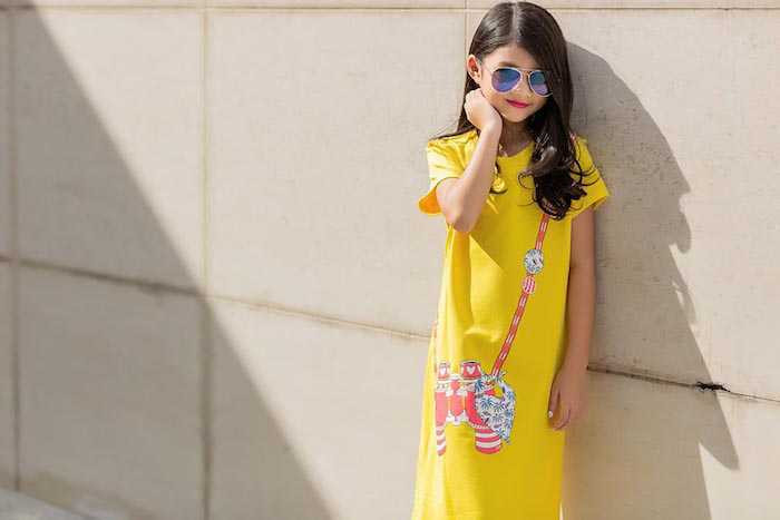 Do được tiếp xúc với ngoại ngữ từ sớm, Bảo Tiên sớm bộc lộ khả năng tiếp thu và giao tiếp tốt. Trương Ngọc Ánh từng tự hào “khoe” con gái có thể nghe - nói tốt được 3 ngoại ngữ, giỏi nhất là tiếng Anh.Theo dự kiến, Bảo Tiên sẽ sang nước ngoài du học khi bé đủ 16 tuổi.