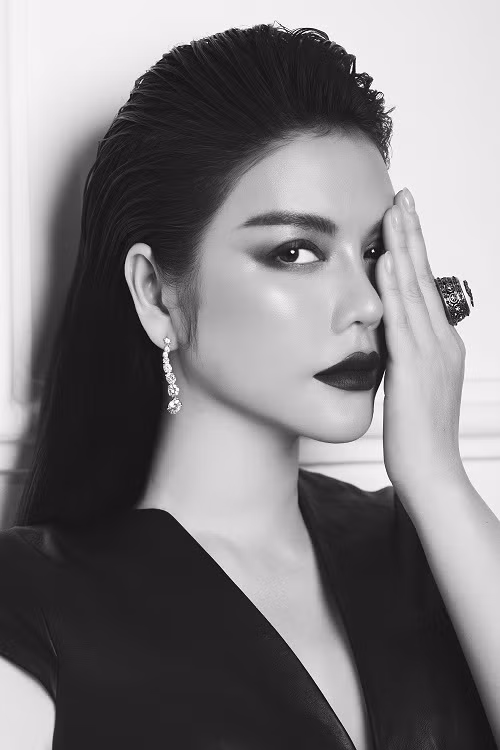 Những năm gần đây diễn viên Lý Nhã Kỳ tập trung vào kinh doanh hạn chế tham gia các hoạt động nghệ thuật.