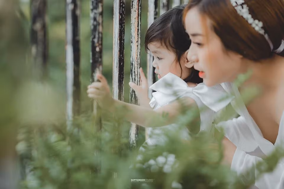 Cặp đôi có mối tình 9 năm với nhiều ngọt ngào lẫn sóng gió trước khi tuyên bố ly hôn vào tháng 6 vừa qua.