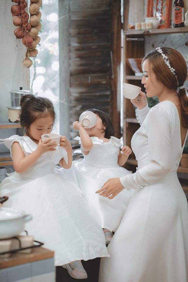 Hai bé Gà - Cún là trái ngọt tình yêu của ca sĩ Hoài Lâm và Bảo Ngọc.