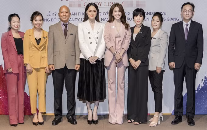 Ngoc Trinh bi lat tay noi doi chieu cao khi dung canh Huong Giang