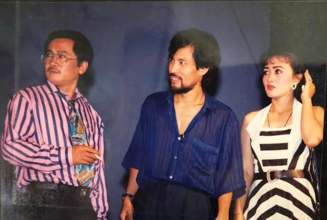 NSND Minh Hòa công tác tại Nhà hát Kịch Hà Nội rất nhiều năm. Chị từng giữ chức vụ Phó Giám đốc của Nhà hát trước khi nghỉ hưu.