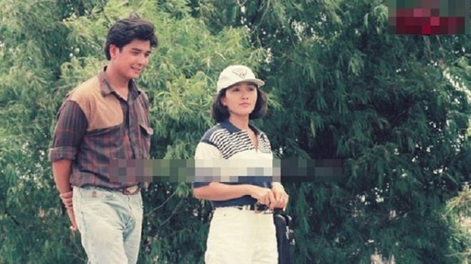 Nữ diễn viên Minh Hòa vào vai Khánh - nữ bác sĩ tài giỏi, có tấm lòng nhân hậu trong phim "Gió qua miền tối sáng". Bộ phim phát sóng vào năm 1998 thu hút được sự chú ý của rất nhiều người. Tới thời điểm hiện tại, rất nhiều khán giả vẫn còn bồi hồi nhớ lại bộ phim.