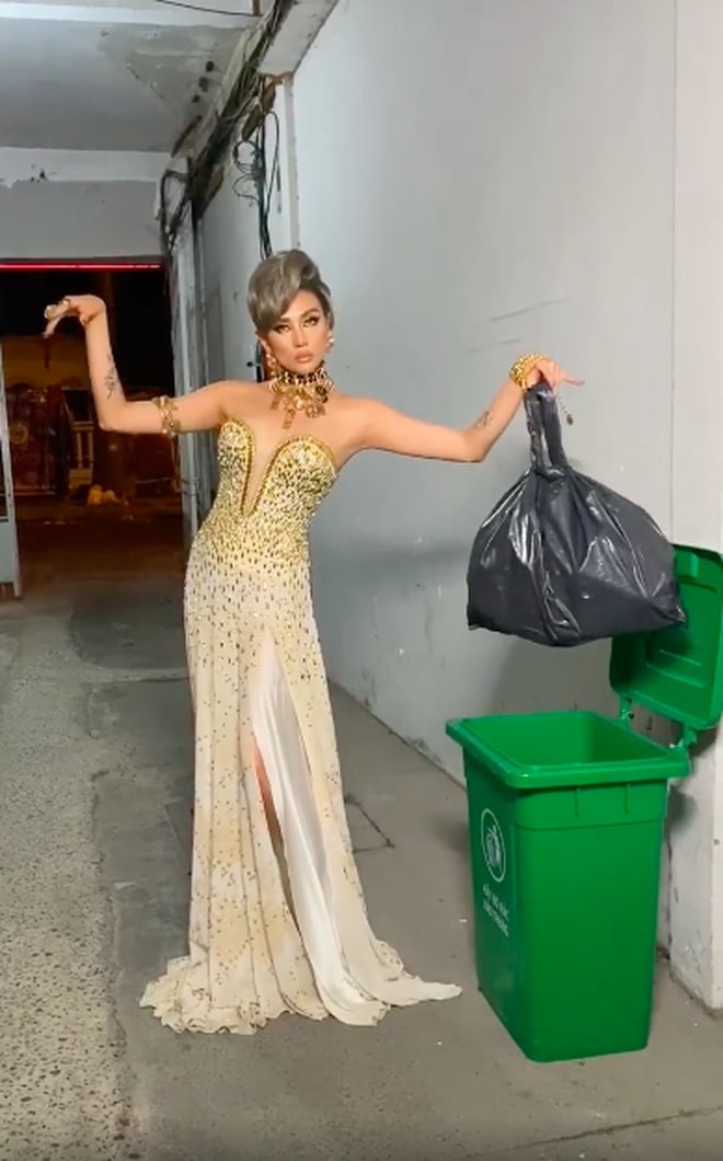 Trong thời gian cách ly tập trung 14 ngày và thực hiện tự giãn cách xã hội, Võ Hoàng Yến thường xuyên đăng tải nhiều hình ảnh, video có nội dung hài hước, tích cực về cuộc sống của bản thân.