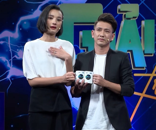 Lê Thúy cho biết đã từng có người thứ 3 xuất hiện nhưng cô không để người đó chen vào cuộc sống của cả hai.